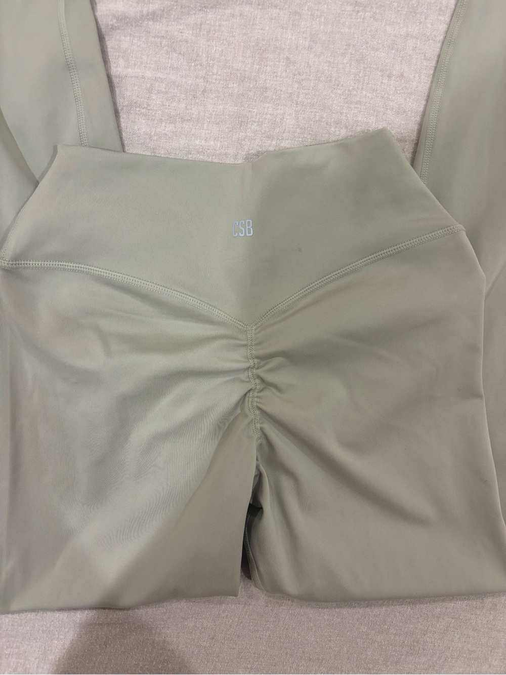 Crop Shop Boutique Sage Green High-Rise Scrunch Leggings medium